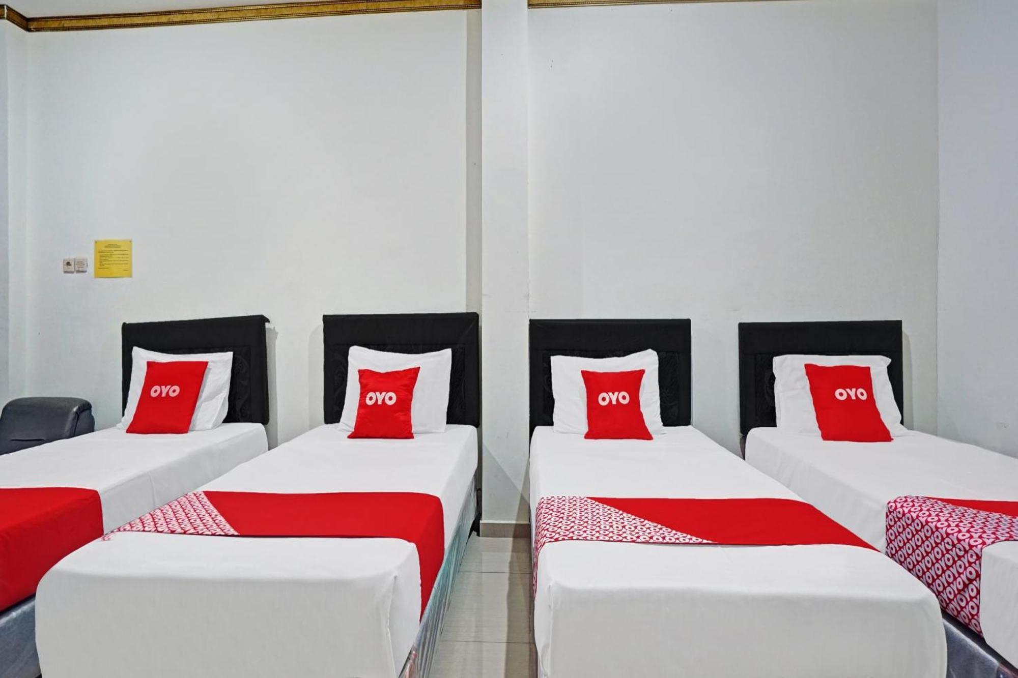 Oyo 90028 Hotel Victory Batu  Kültér fotó