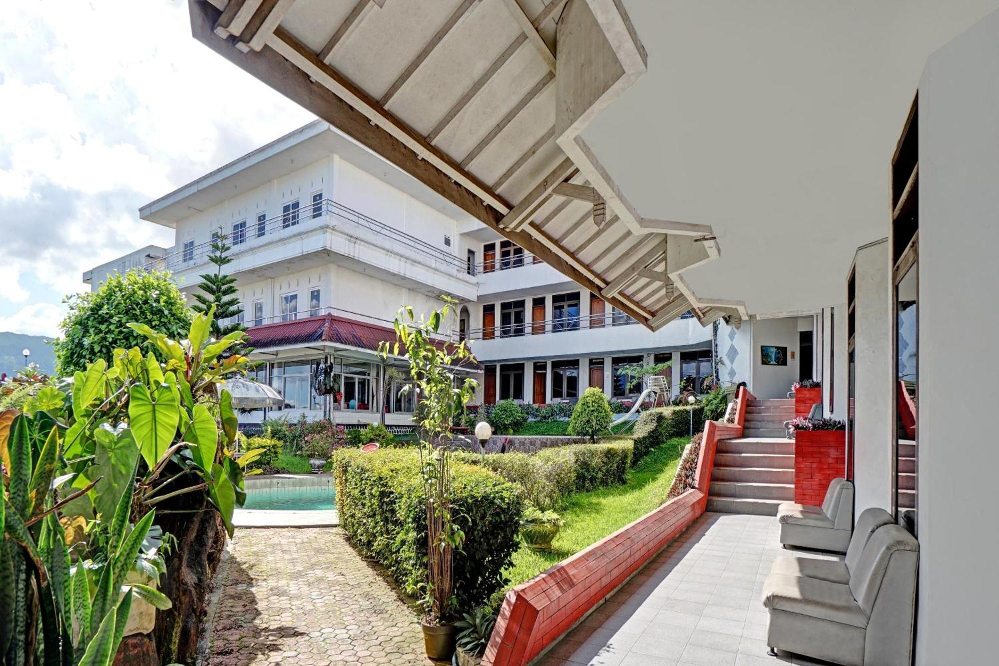 Oyo 90028 Hotel Victory Batu  Kültér fotó